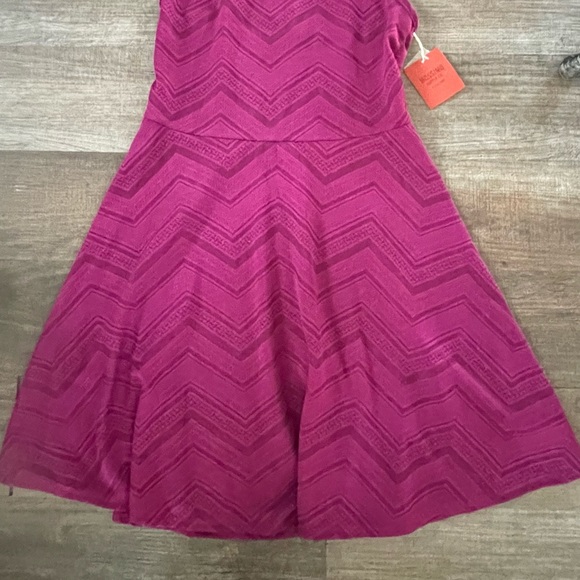 004 NWT Mossimo Dress - Picture 3 of 3